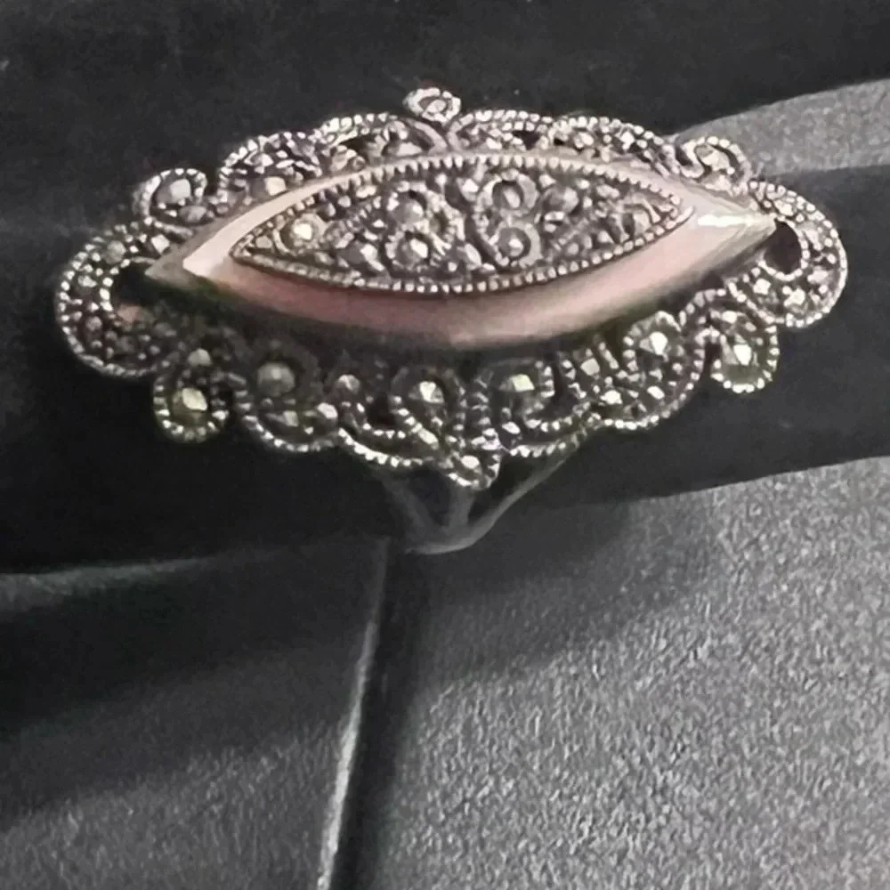 Sterling Silver Openwork Marcasite Shield and Mother of Pearl Cocoon Ring SZ 6